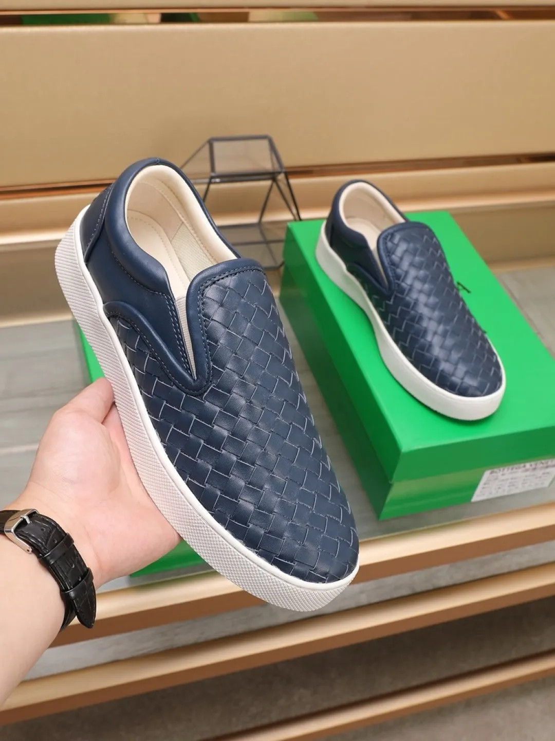 Men's men's shoes💰Men's shoes💰480💰🔥[BV] series of top purchasing agents🔍Imported first-layer cowhide woven surface, cowhide foot pads lining environmentally friendly ♻️Does not fade, 💪Sole: Rubber combination original factory special outsole ⚠Original and single goods 🔍🔍You can come in and out at will, welcome to compare ⚠Number of sizes: 38-44